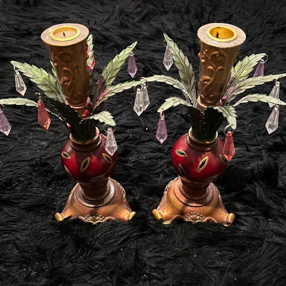 Set of two candle holders
